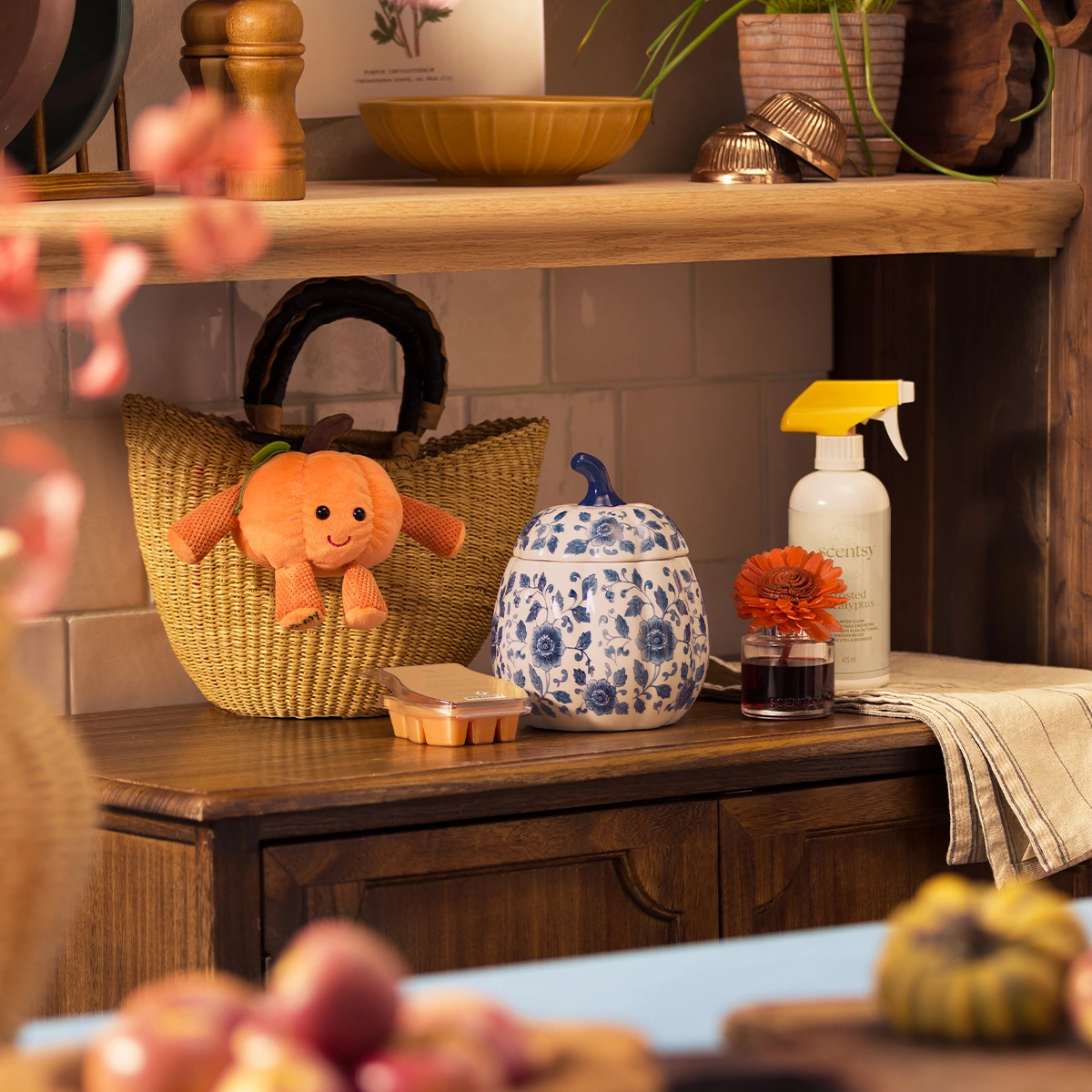 Clip Jinx the Pumpkin, réchaud Indigo Vine Pumpkin et fleur parfumée de la Collection Automne Scentsy